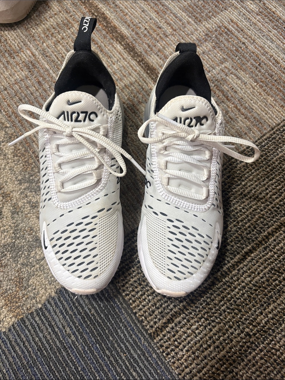Nike Women’s White and Black Air270 Lightweight Sneakers
